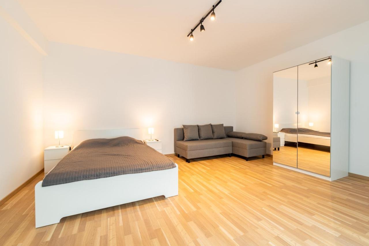 Brand New Two Room Apartment #26 With Free Secure Parking Close To Center Prague Exterior photo